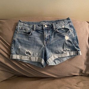 Cute jean short shorts!